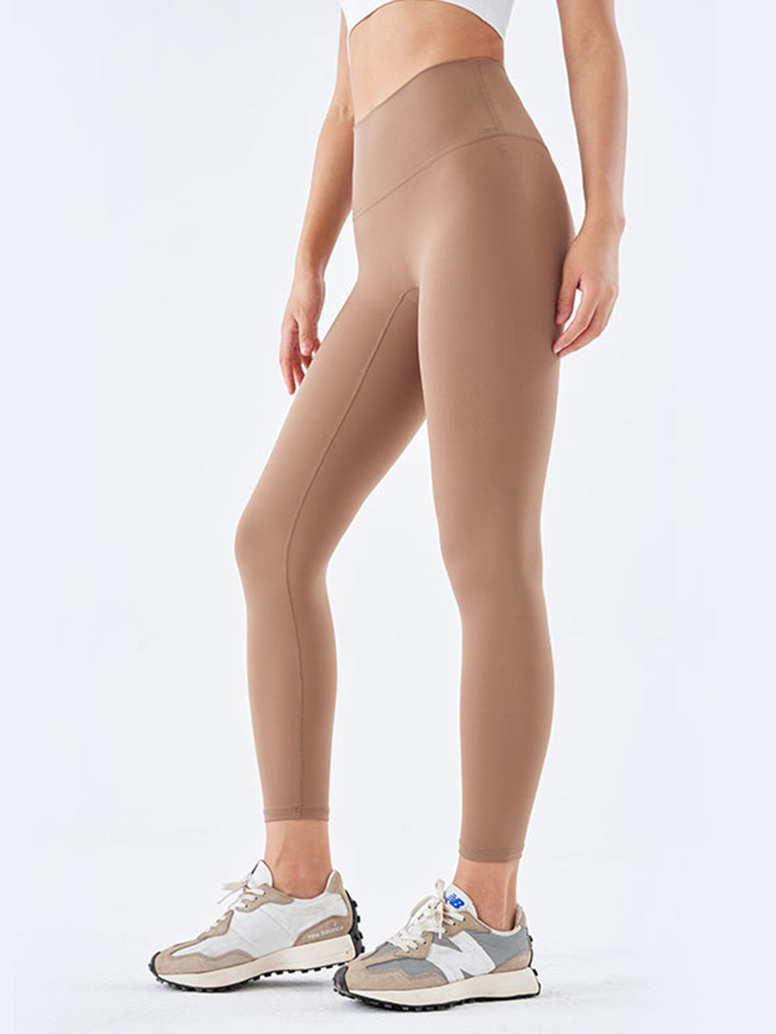 Wide-Waistband Performance Leggings